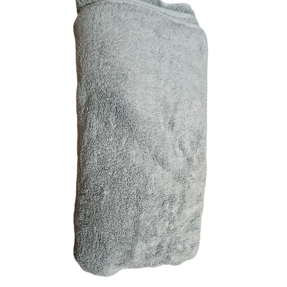 NEW Charisma Luxury OKEO-TEX  Costco Bath Towel Cotton Aloe Green NWT